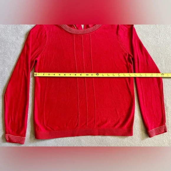 Banana Republic Women’s Red Sweater Size Medium Ribbon Bow - Picture 3 of 6